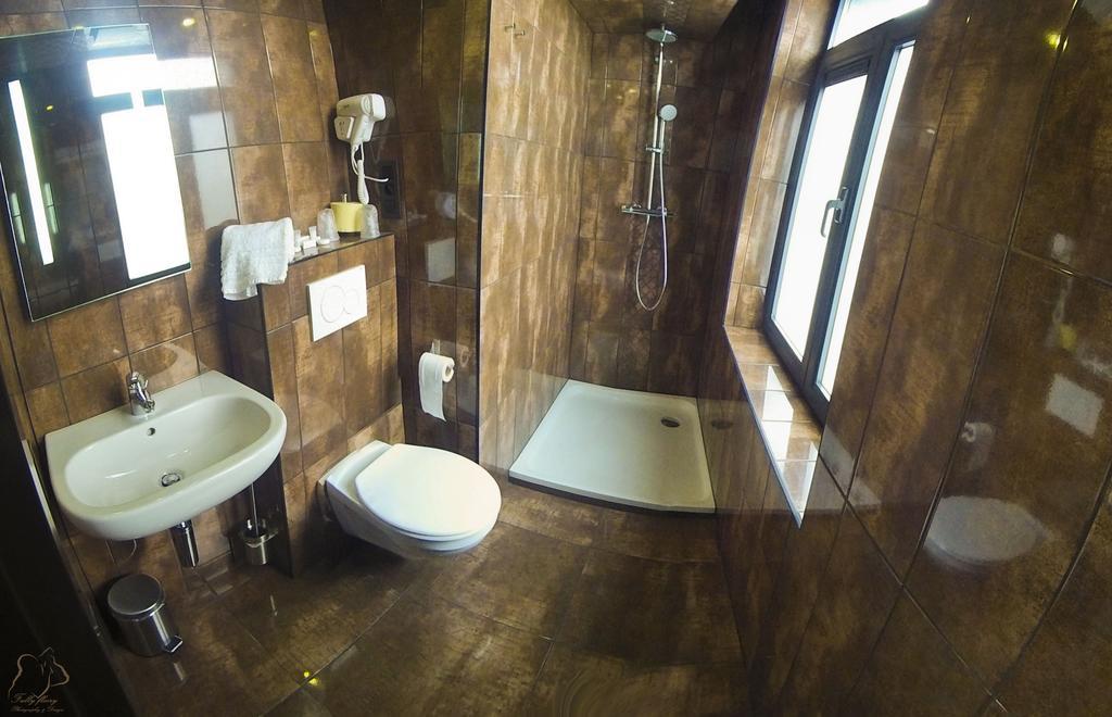 Nekotel Concept Art Hotel Saint-Gilles Екстериор снимка